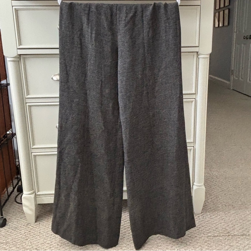 Georgia Armani- Women's Gray Wide-Leg Pants, Size 40 EU